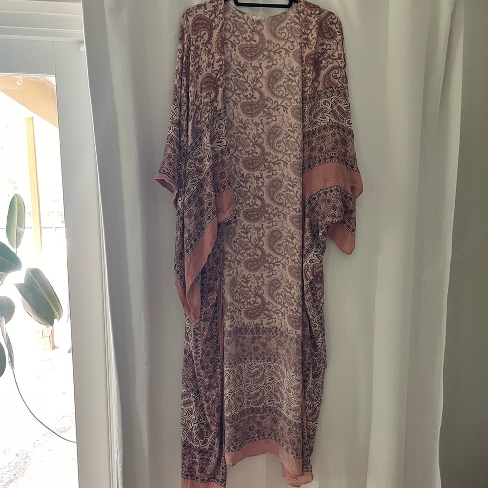 Pretty and earthy Free People Kimono